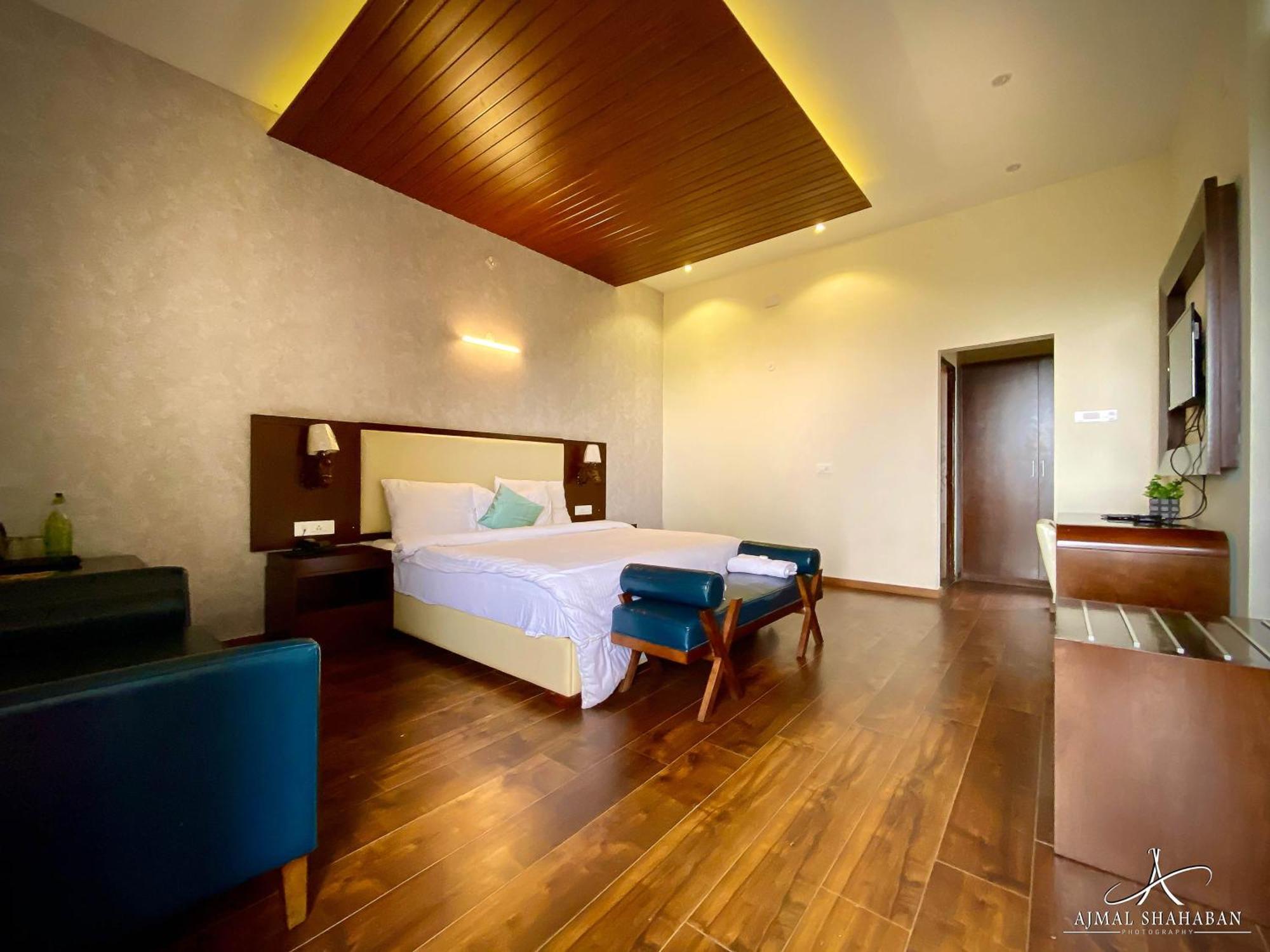 Mountain Trails Hotell Ooty Exteriör bild